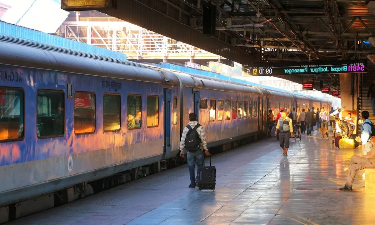 Bihar Railway ticket agent recruitment begins at 8 stations